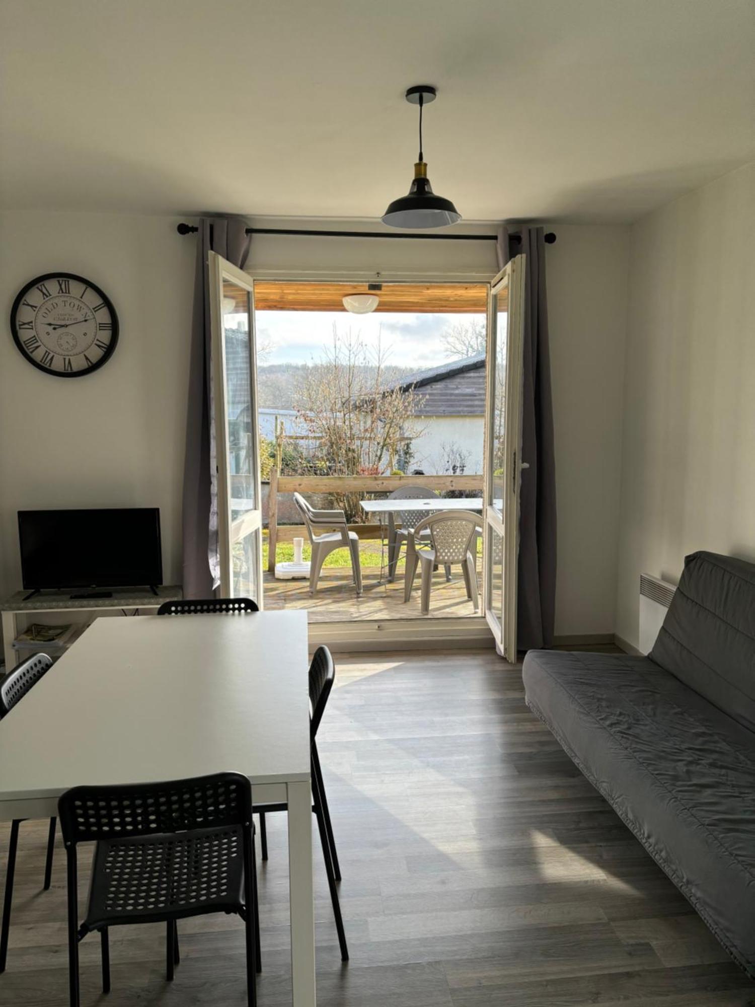 studio Albert avec terrasse a proximité de Metz Esterno foto